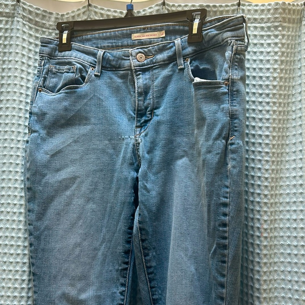 Levi’s size 14 classic mid rise skinny